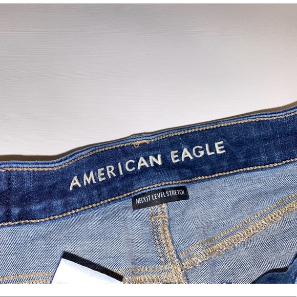 AMERICAN EAGLE hi rise cuffed shorts - Picture 4 of 5